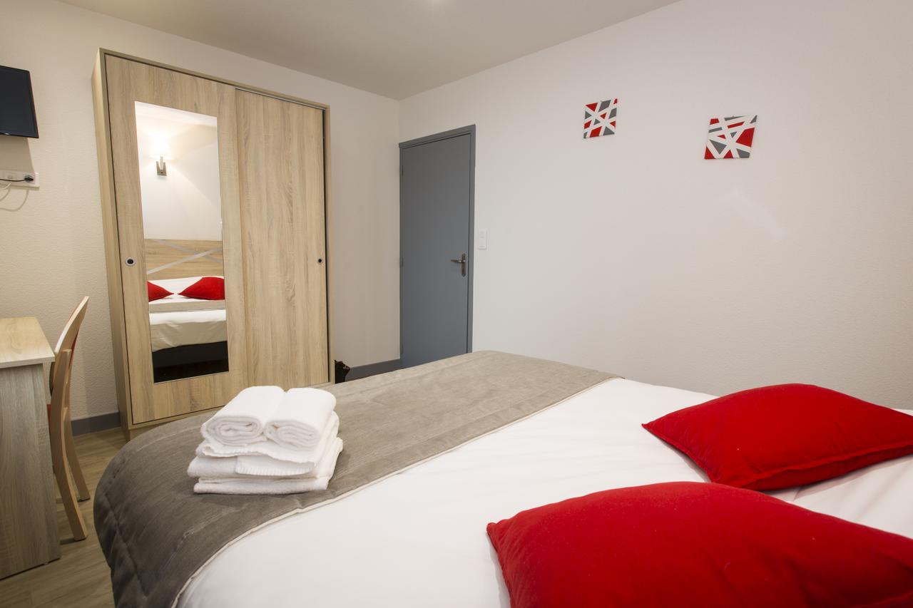 Le Relais Delys Hotell Saint-Rémy-sur-Durolle Exteriör bild